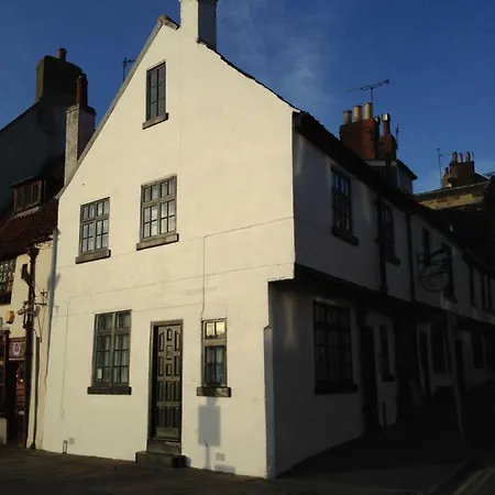 The Corner House בית נופש *