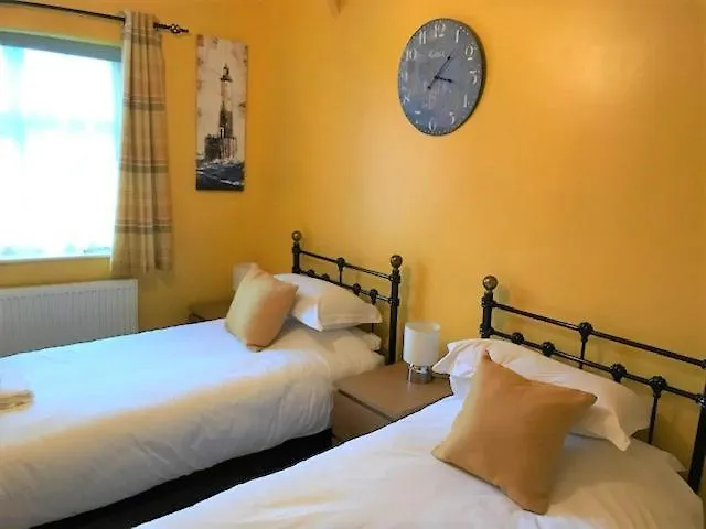 Сasa de vacaciones The Corner House